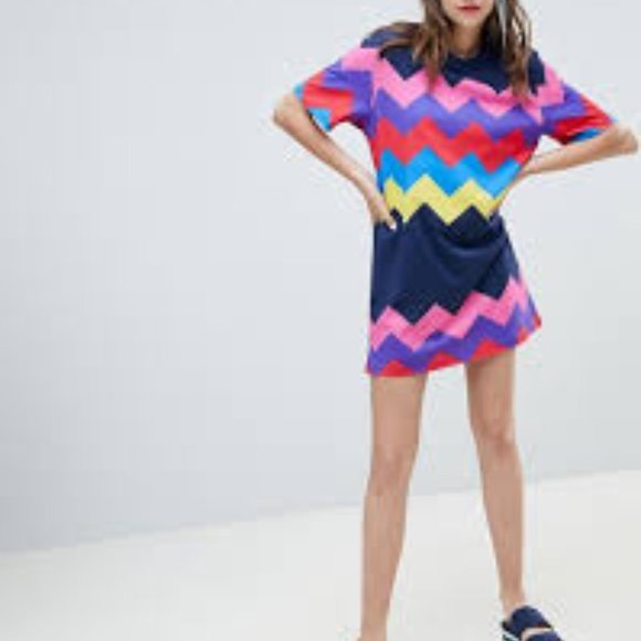 House of Holland Dresses & Skirts - NWT House of Holland Zig Zag Tee Dress Sz 8 ASOS